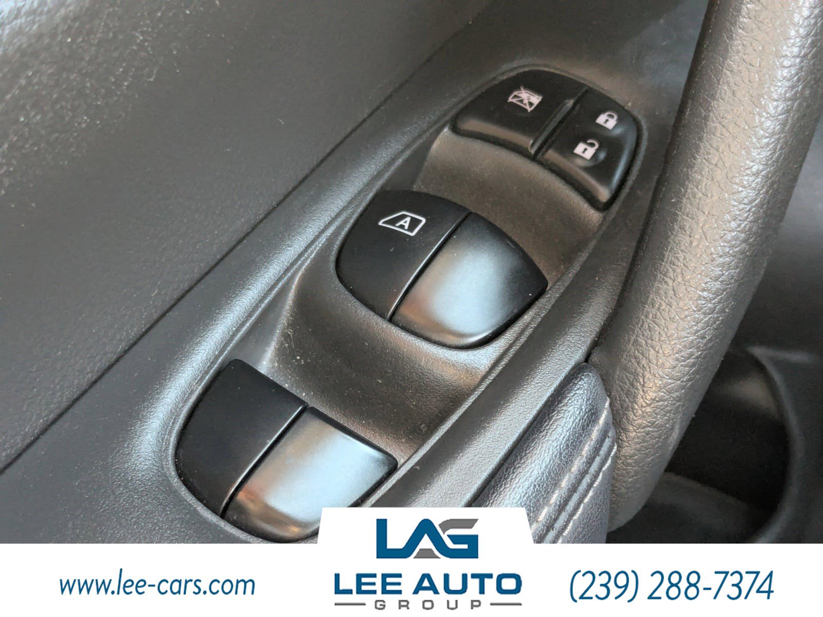 Used 2020 Nissan Rogue SV image 19