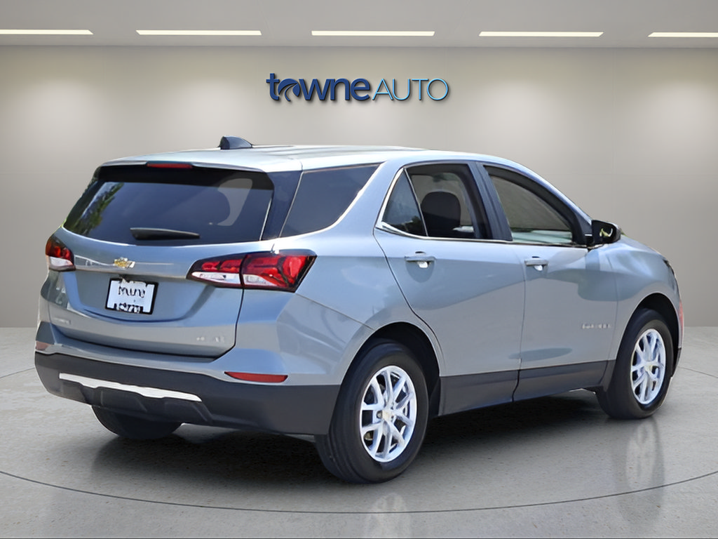 Used 2024 Chevrolet Equinox LT w/ LPO, Floor Liner Package AWD/4WD image 5