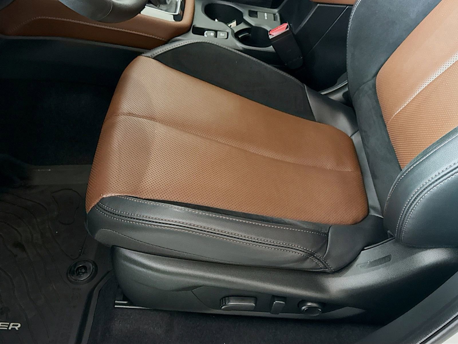 Used 2025 Subaru Forester Touring image 11