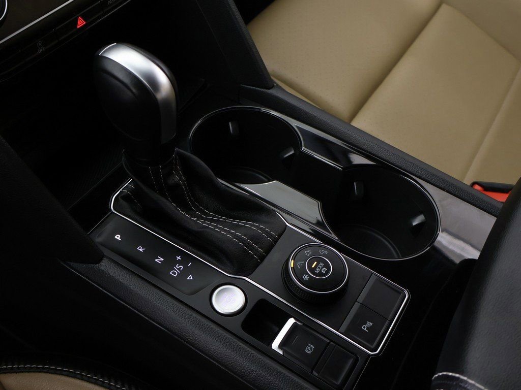 Used 2022 Volkswagen Atlas Cross Sport SE image 50