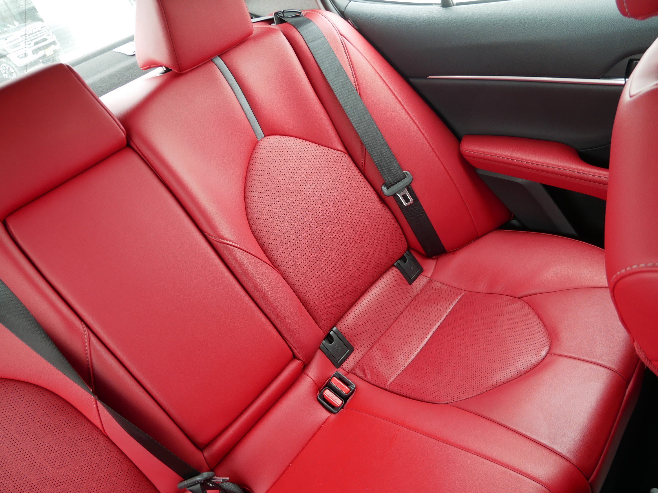 Used 2023 Toyota Camry XSE FWD image 14