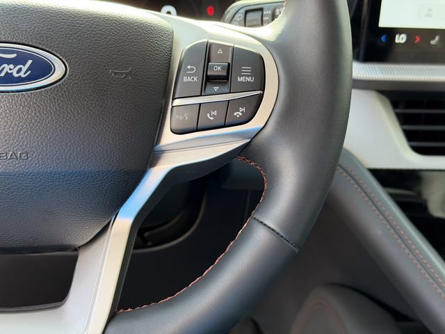 Used 2026 Ford Explorer Active RWD image 11