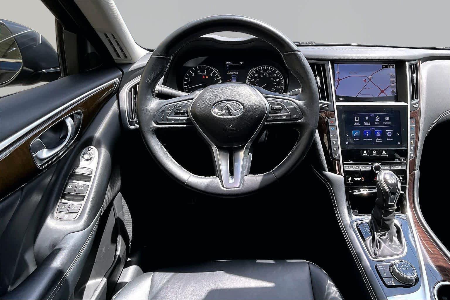 Used 2019 INFINITI Q50 Luxe w/ Essential Package (3.0T Luxe) RWD image 6