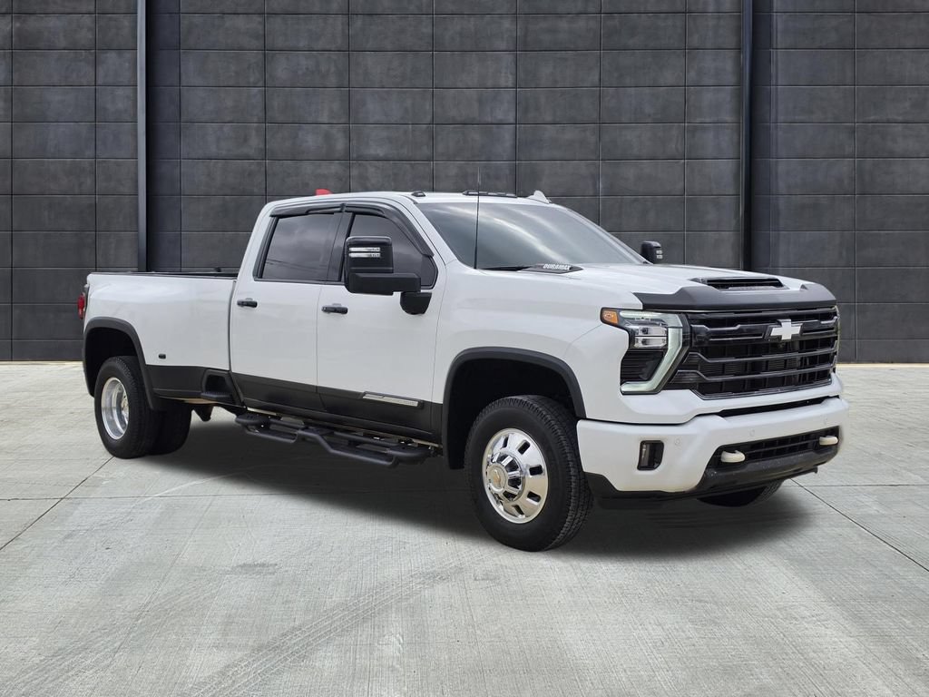 Used 2024 Chevrolet Silverado 3500 High Country w/ Technology Package AWD/4WD image 6