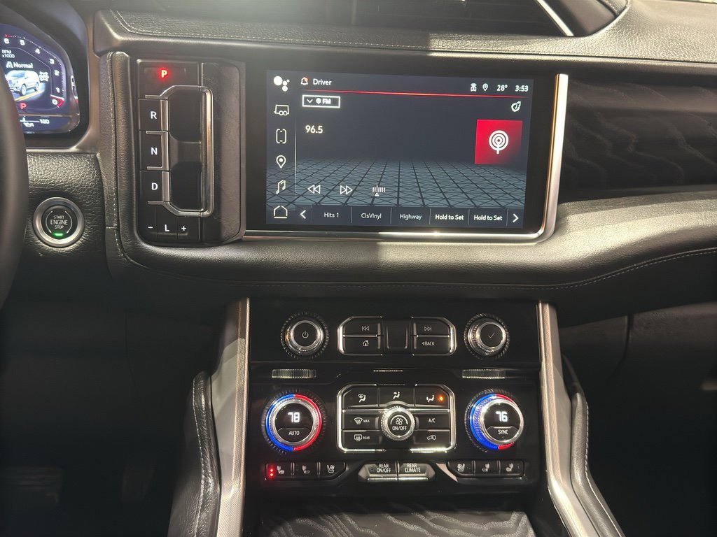 Used 2024 GMC Yukon XL Denali image 30