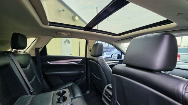 Used 2017 Cadillac XT5 Luxury w/ Driver Awareness Package AWD/4WD image 37