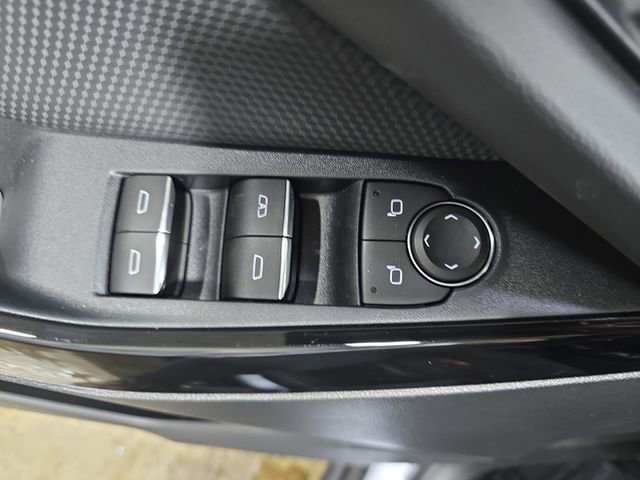 New 2026 Chevrolet Equinox RS w/ LPO, Floor Liner Package image 29