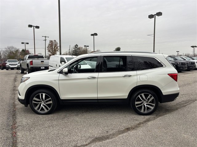Used 2018 Honda Pilot Touring image 2
