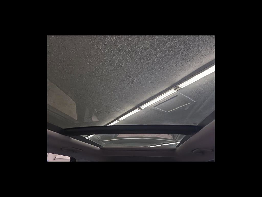 Used 2024 Kia Sorento S w/ Panoramic Sunroof Package AWD/4WD image 26