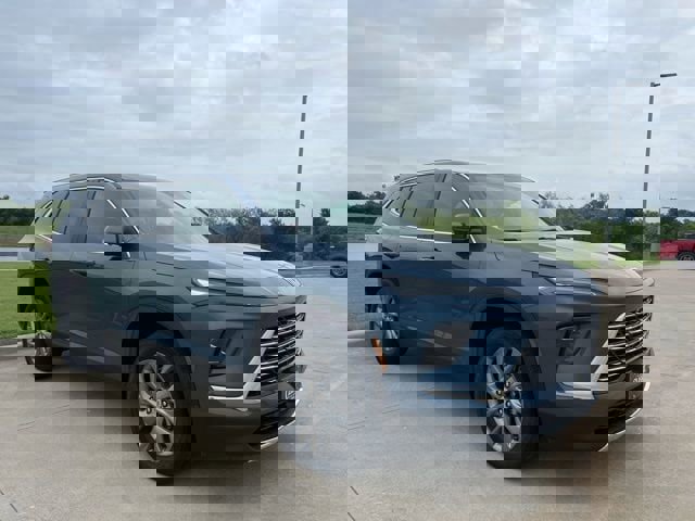 Used 2025 Buick Enclave Preferred