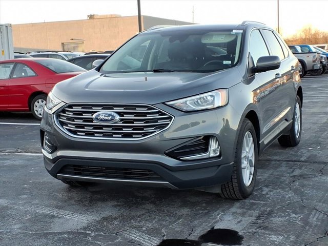 Used 2022 Ford Edge SEL w/ Convenience Package image 2