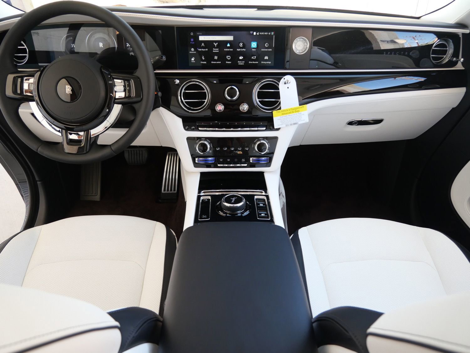 Used 2024 Rolls-Royce Spectre w/ Spectre Launch Package AWD/4WD image 4