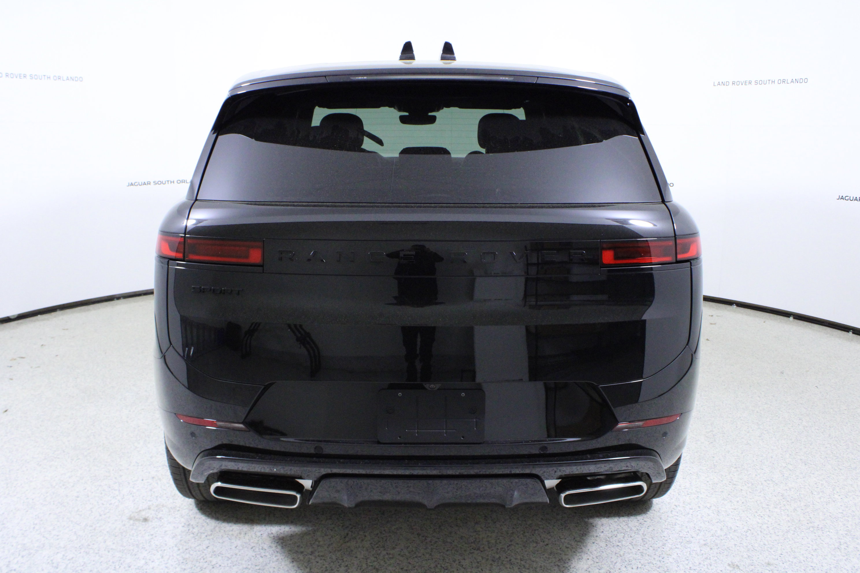 New 2025 Land Rover Range Rover Sport Dynamic SE image 6