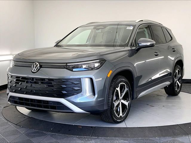 New 2026 Volkswagen Tiguan SE image 2