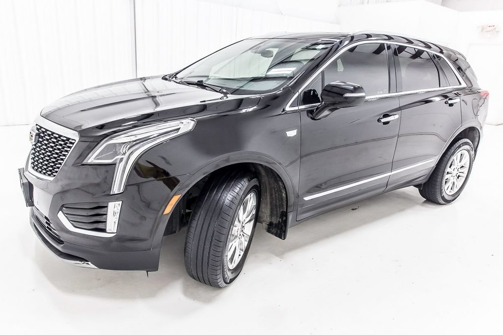 Used 2020 Cadillac XT5 Premium Luxury AWD/4WD image 2