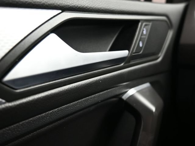 Used 2022 Volkswagen Tiguan S AWD/4WD image 35