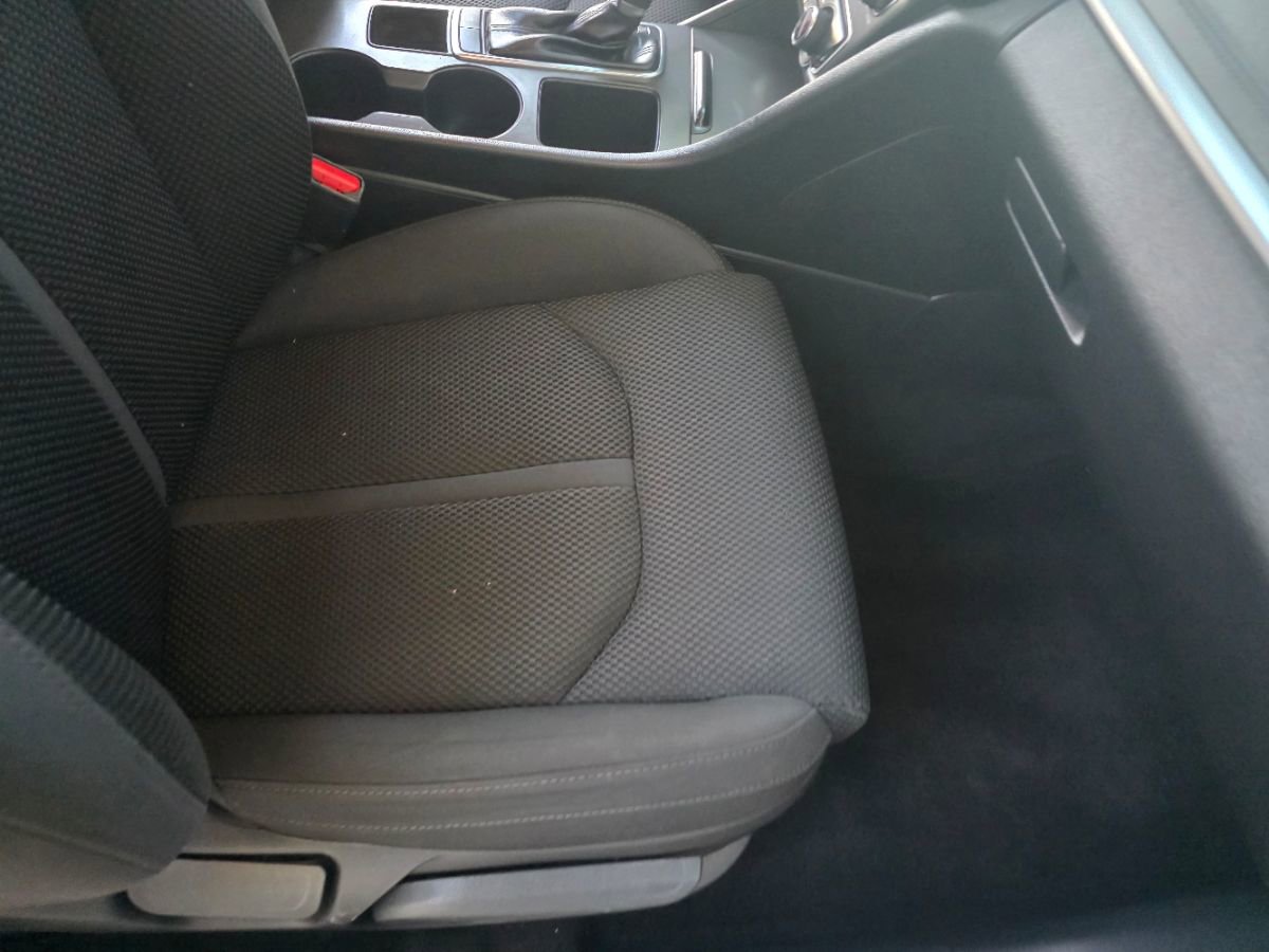 Used 2019 Kia Optima LX image 32