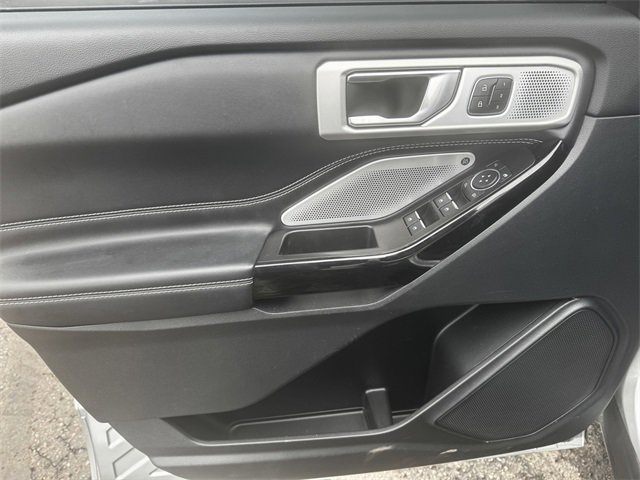 Used 2021 Ford Explorer ST w/ ST Street Pack image 23