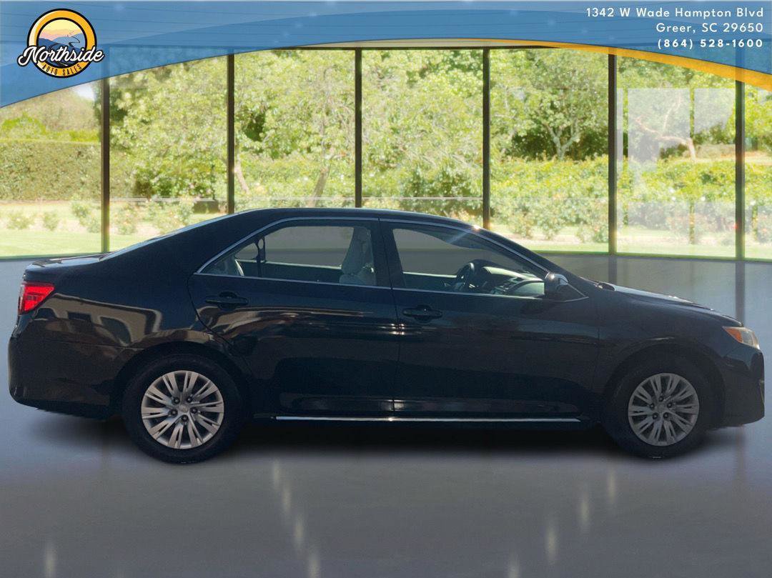 Used 2013 Toyota Camry LE image 21