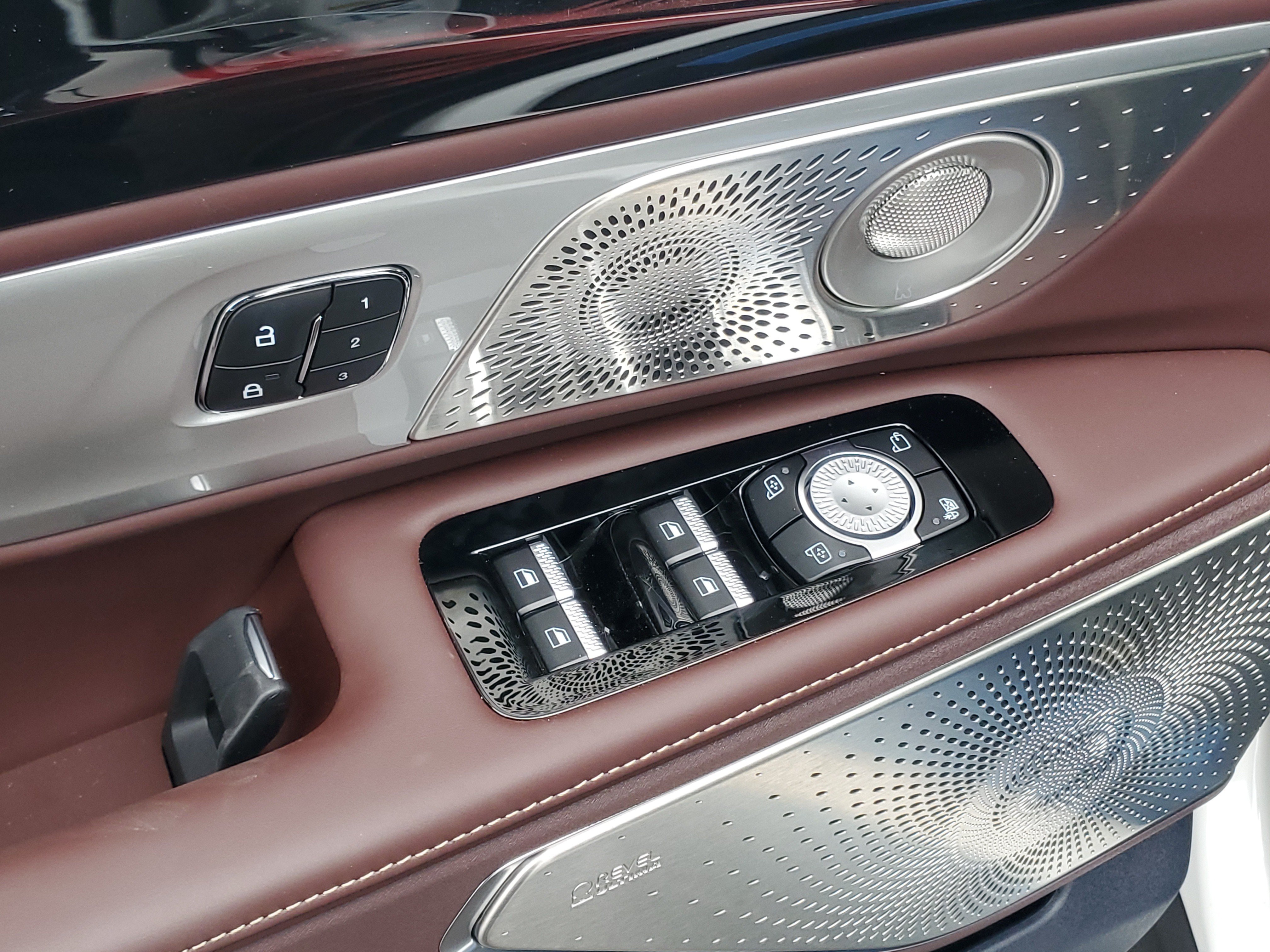 New 2026 Lincoln Nautilus Black Label AWD/4WD image 9