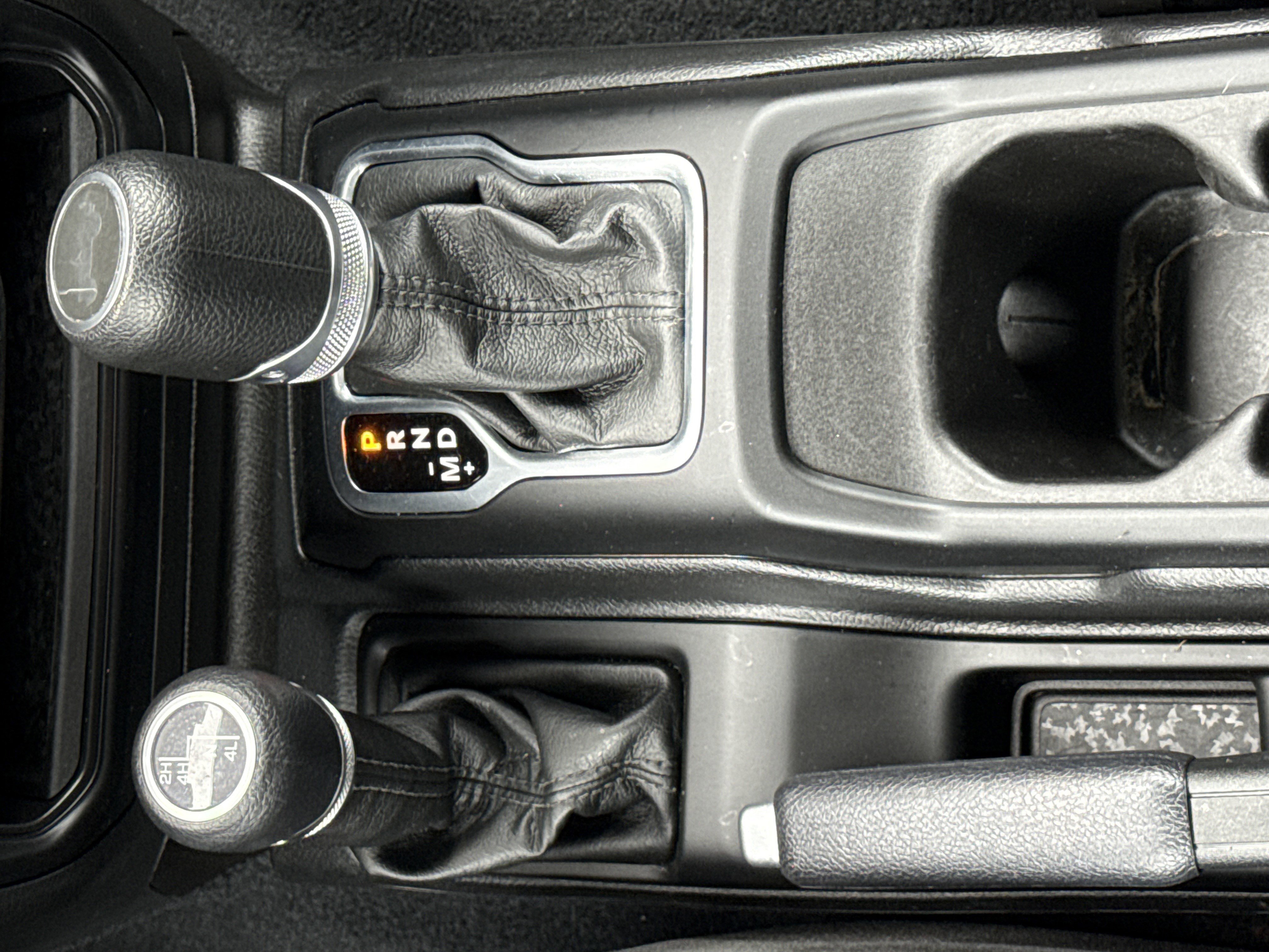 Used 2023 Jeep Wrangler Unlimited Sport image 24