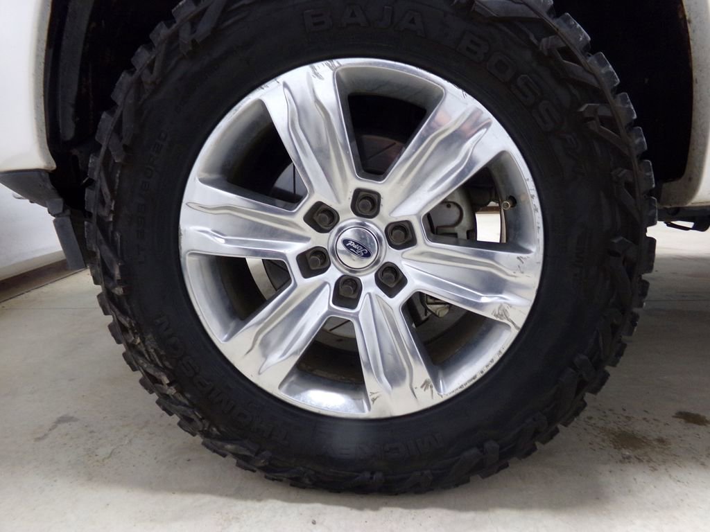 Used 2018 Ford F150 Platinum w/ Equipment Group 701A Luxury image 29
