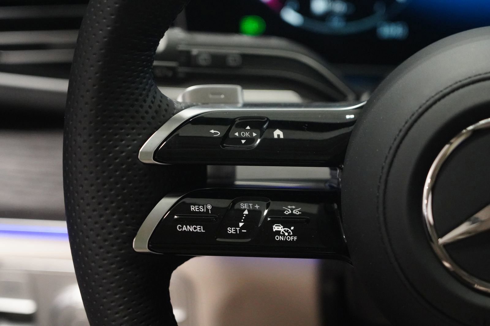 New 2026 Mercedes-Benz GLS 450 4MATIC image 20