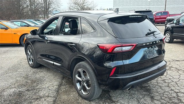Used 2024 Ford Escape ST-Line image 5