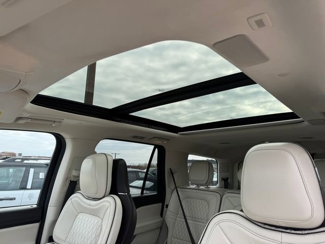 Used 2022 Lincoln Navigator Black Label image 34