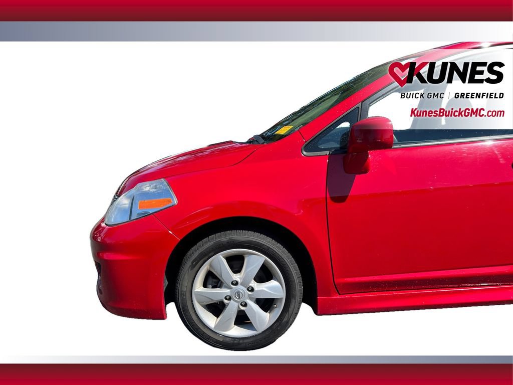 Used 2012 Nissan Versa Hatchback FWD image 12