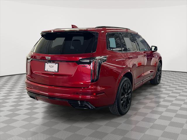 Used 2023 Cadillac XT6 Sport w/ LPO, ONYX Package image 5