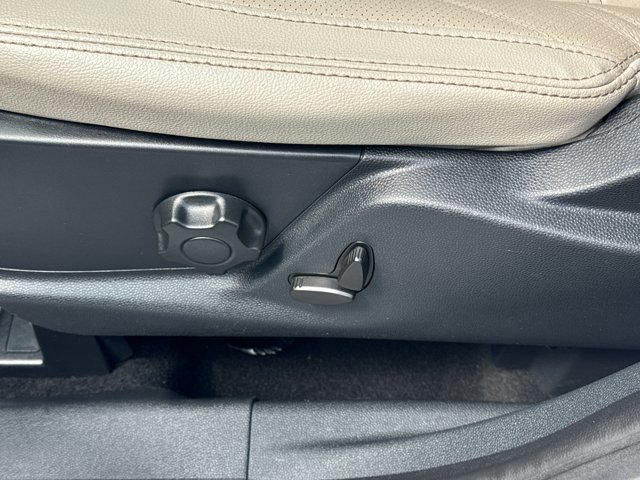 Used 2019 Ford EcoSport Titanium FWD image 16