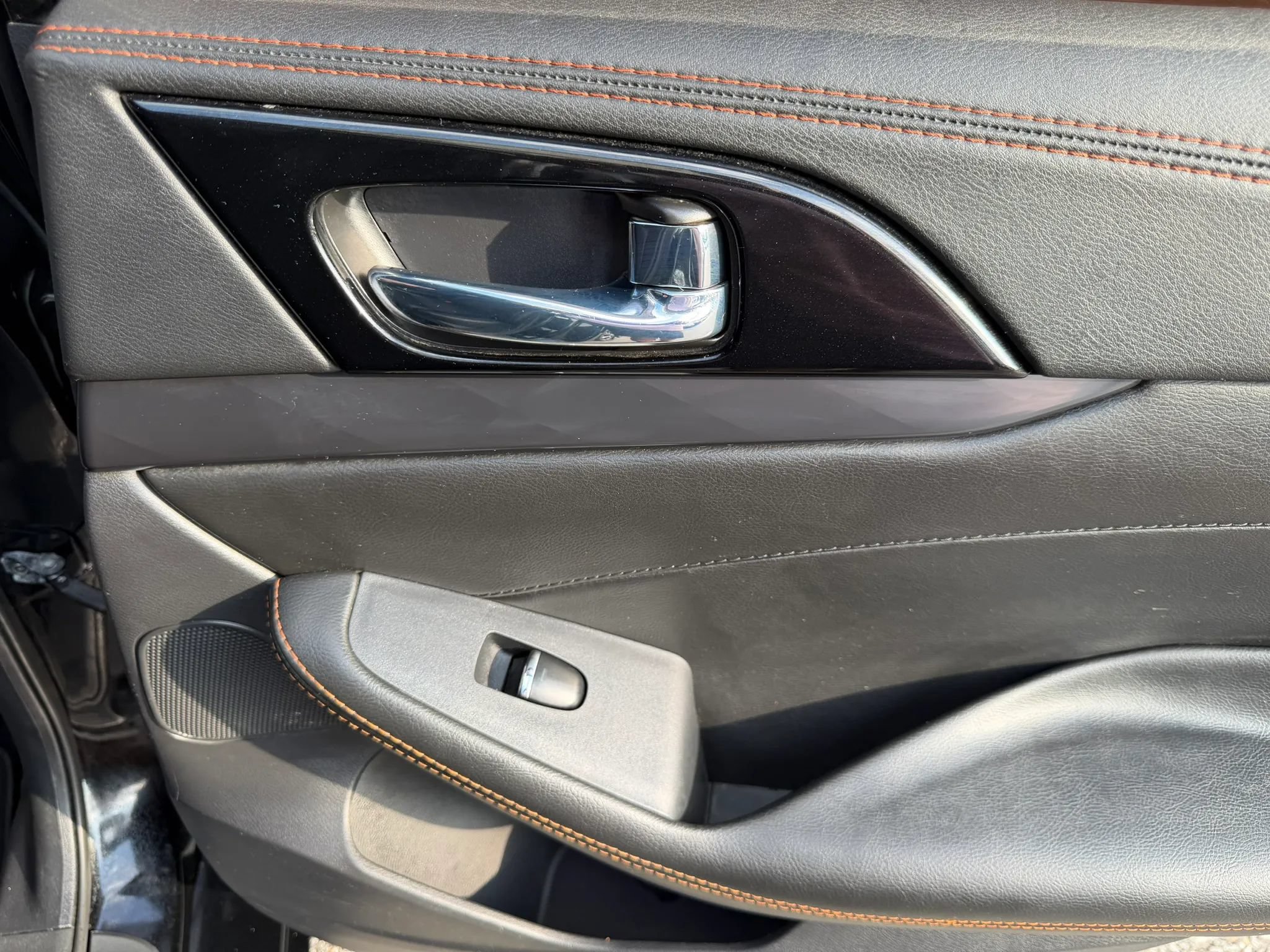 Used 2020 Nissan Maxima SR w/ Sport Mat Group FWD image 32