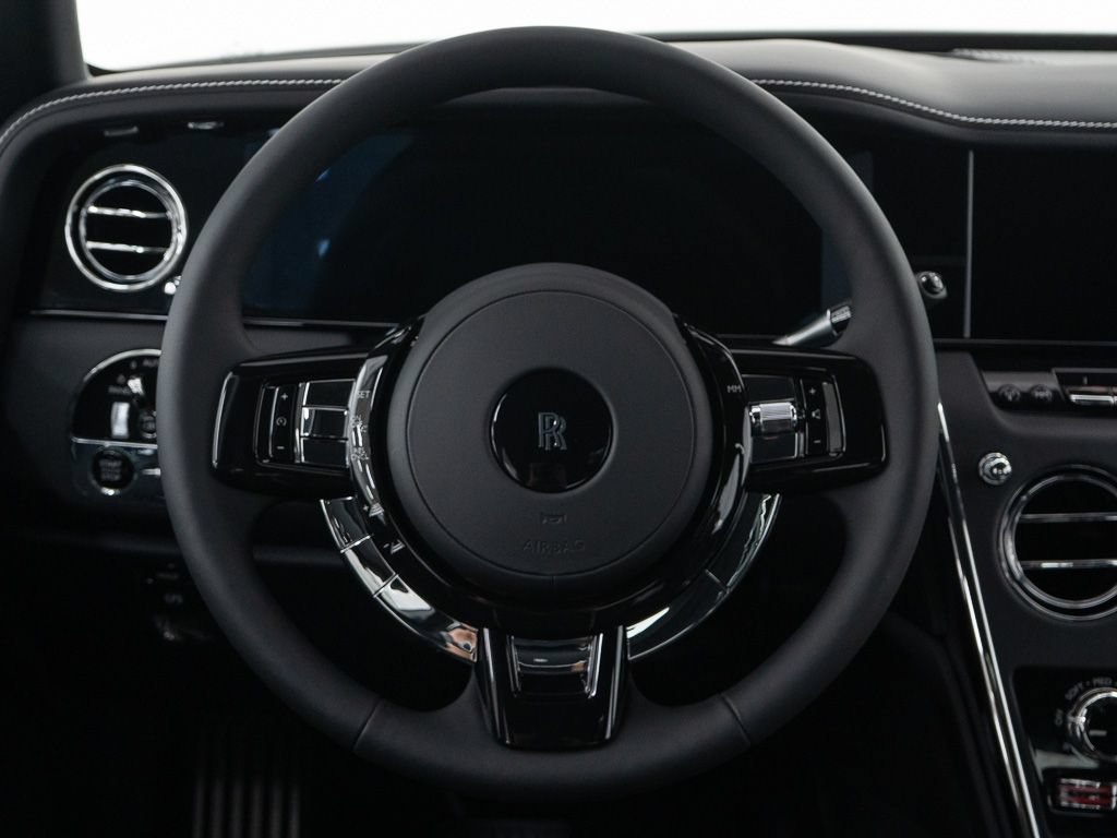 Used 2026 Rolls-Royce Cullinan AWD/4WD image 35
