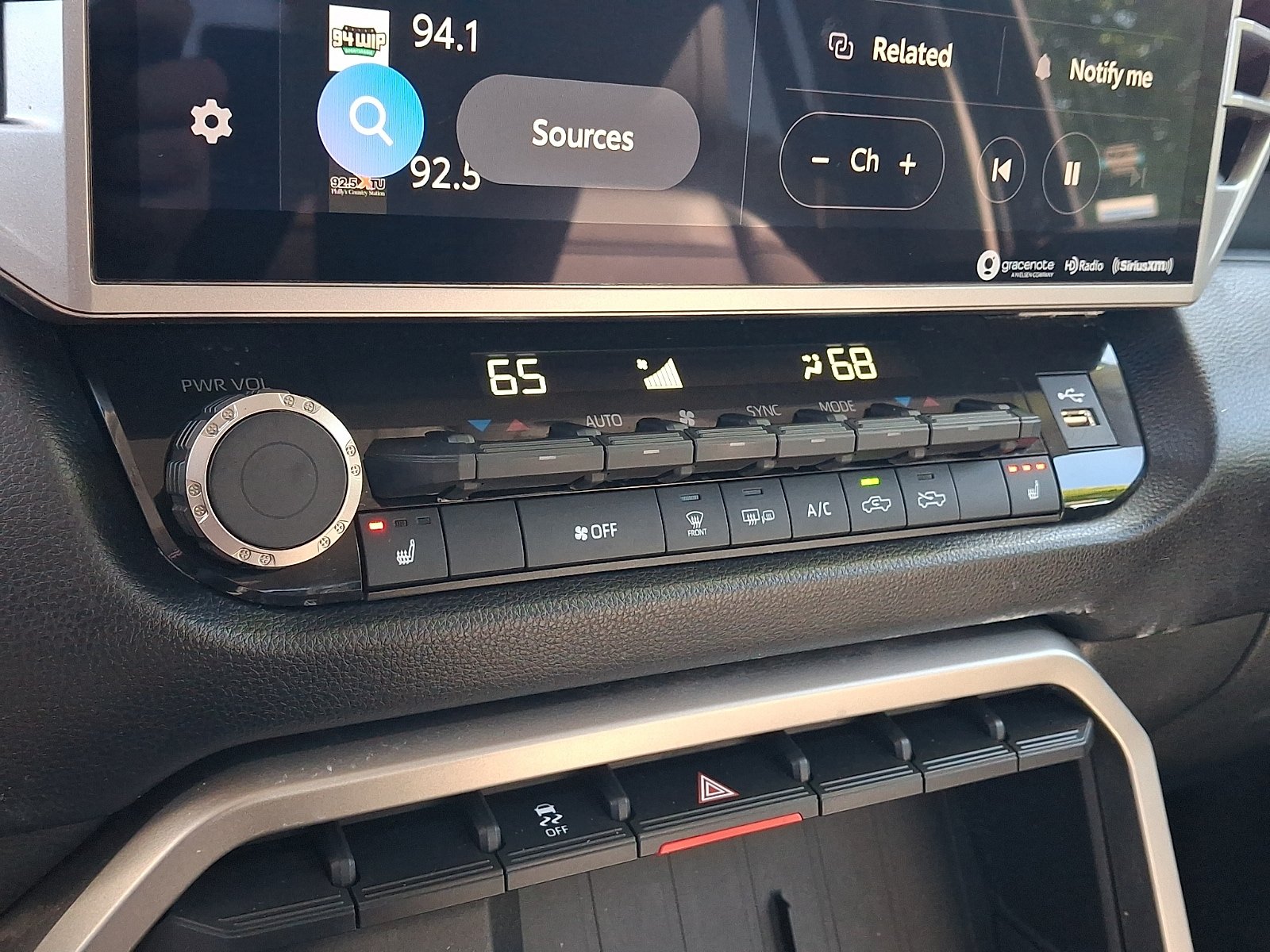 Used 2023 Toyota Tundra SR5 w/ SR5 Premium Package AWD/4WD image 15