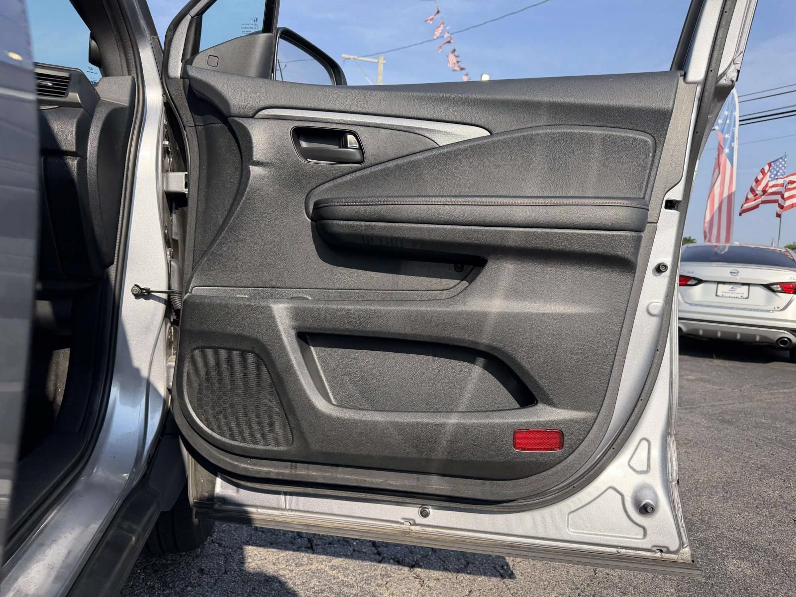 Used 2022 Honda Pilot TrailSport image 12