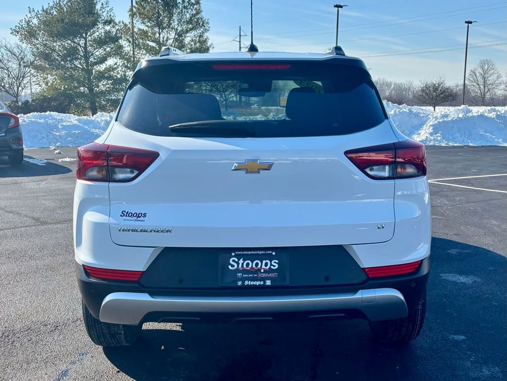 Used 2023 Chevrolet TrailBlazer LT w/ Convenience Package image 6