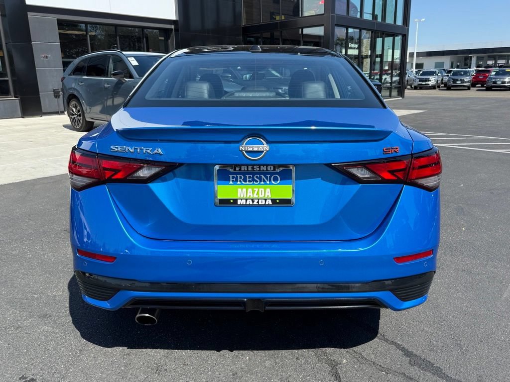Used 2025 Nissan Sentra SR w/ SR Premium Package FWD image 9