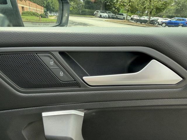 Used 2021 Volkswagen Tiguan SEL FWD image 31