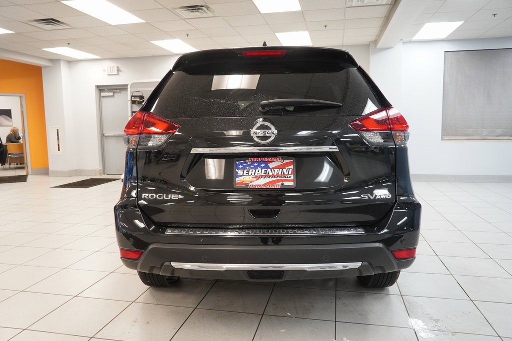 Used 2020 Nissan Rogue SV image 13