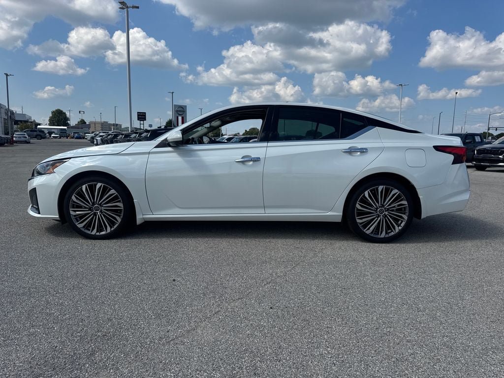 Used 2023 Nissan Altima 2.5 SL FWD image 3