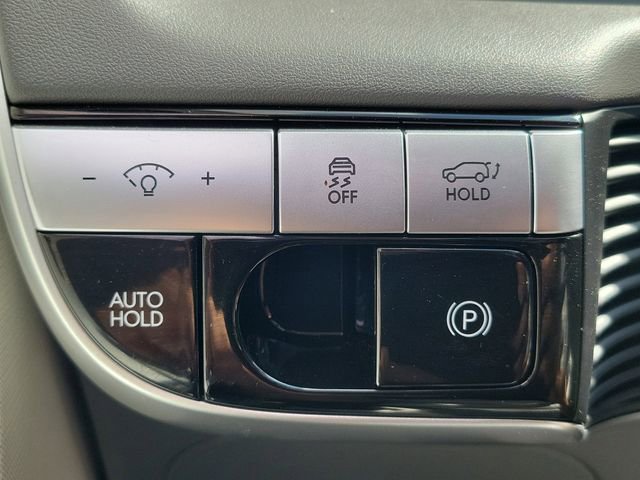 Used 2024 Hyundai Ioniq 5 Limited image 17