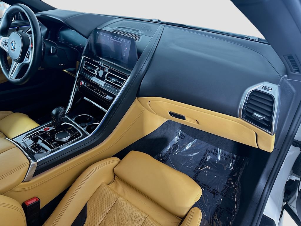 Used 2020 BMW M8 Convertible image 27