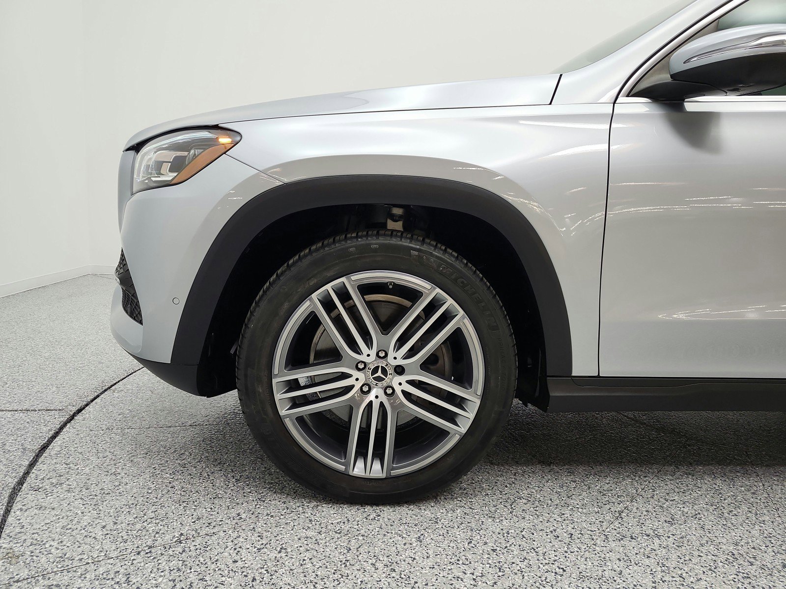 Certified 2023 Mercedes-Benz GLS 450 4MATIC image 22