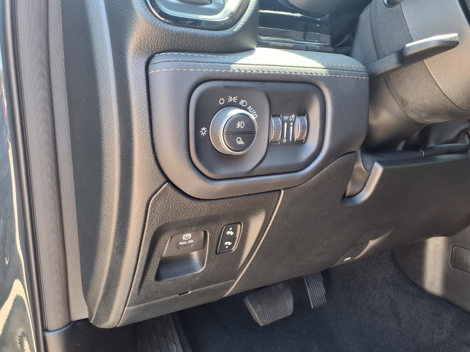 New 2026 RAM 1500 Limited AWD/4WD image 12
