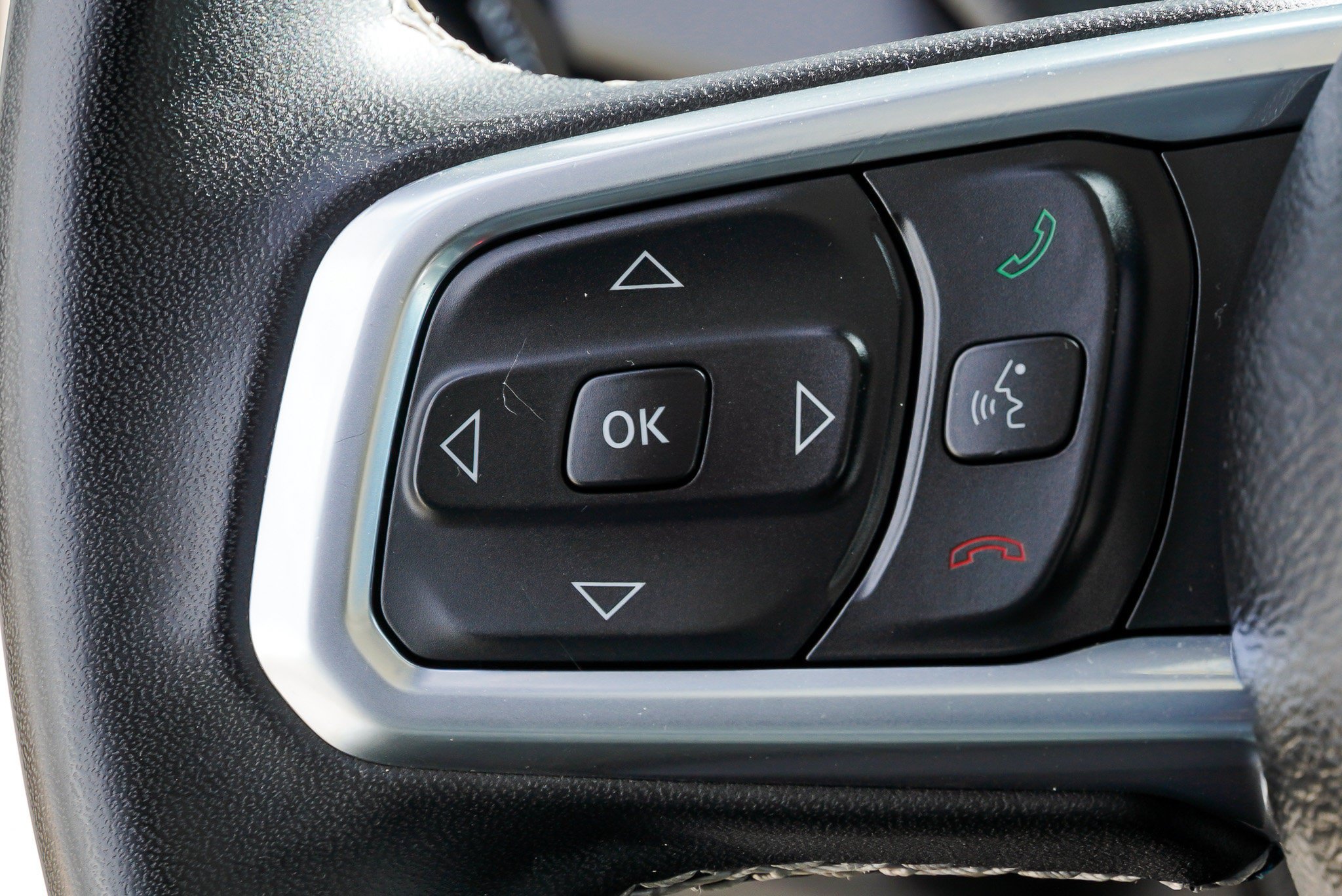Used 2023 Jeep Wrangler Unlimited Sahara AWD/4WD image 33
