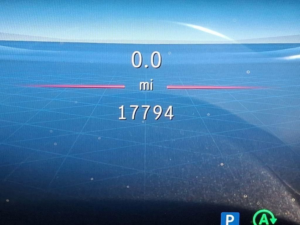 Used 2024 Mercedes-Benz GLC 300 4MATIC image 19