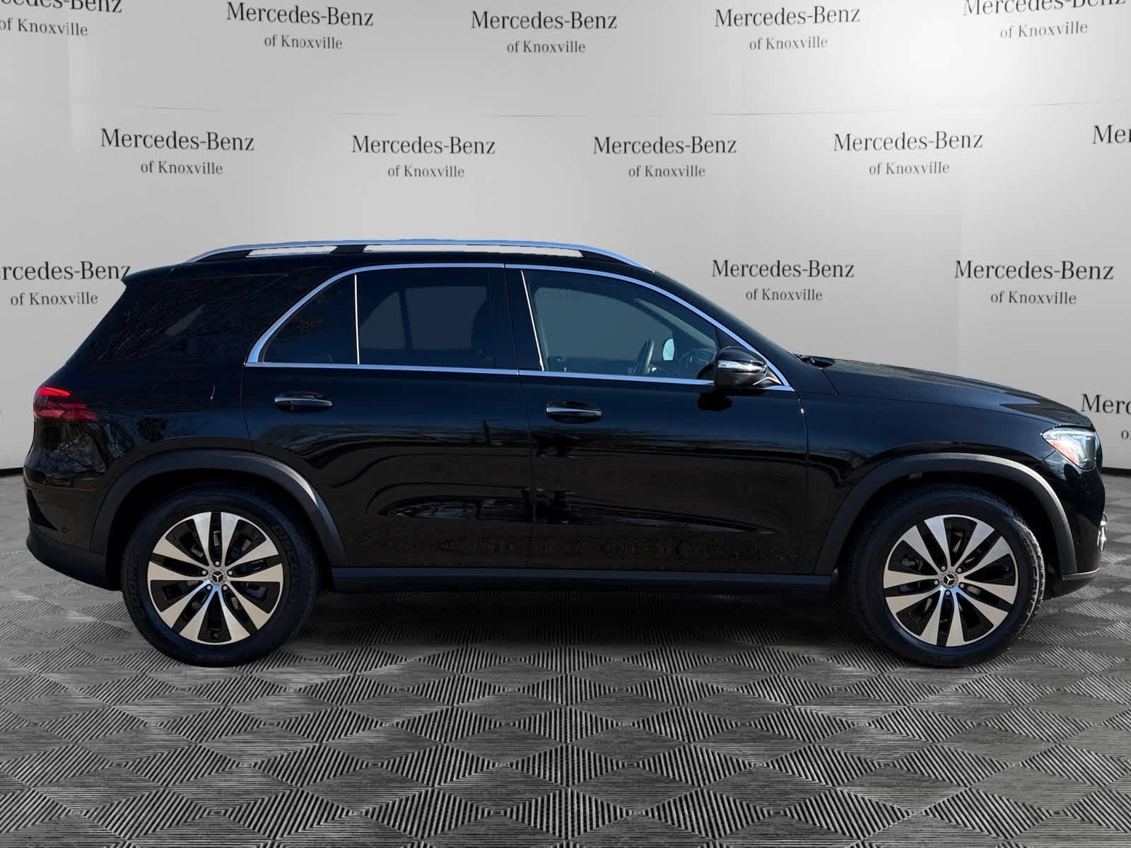 Certified 2025 Mercedes-Benz GLE 350 4MATIC image 6