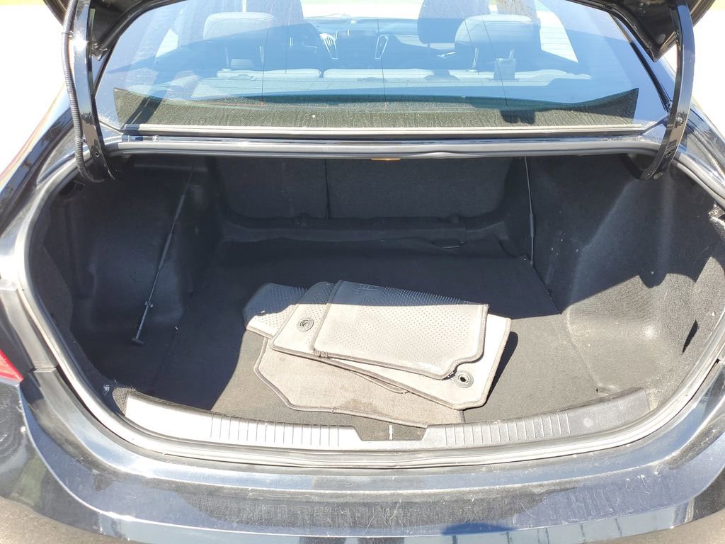 Used 2017 Chevrolet Malibu LT FWD image 8