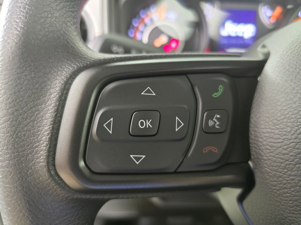 New 2025 Jeep Gladiator Sport image 23